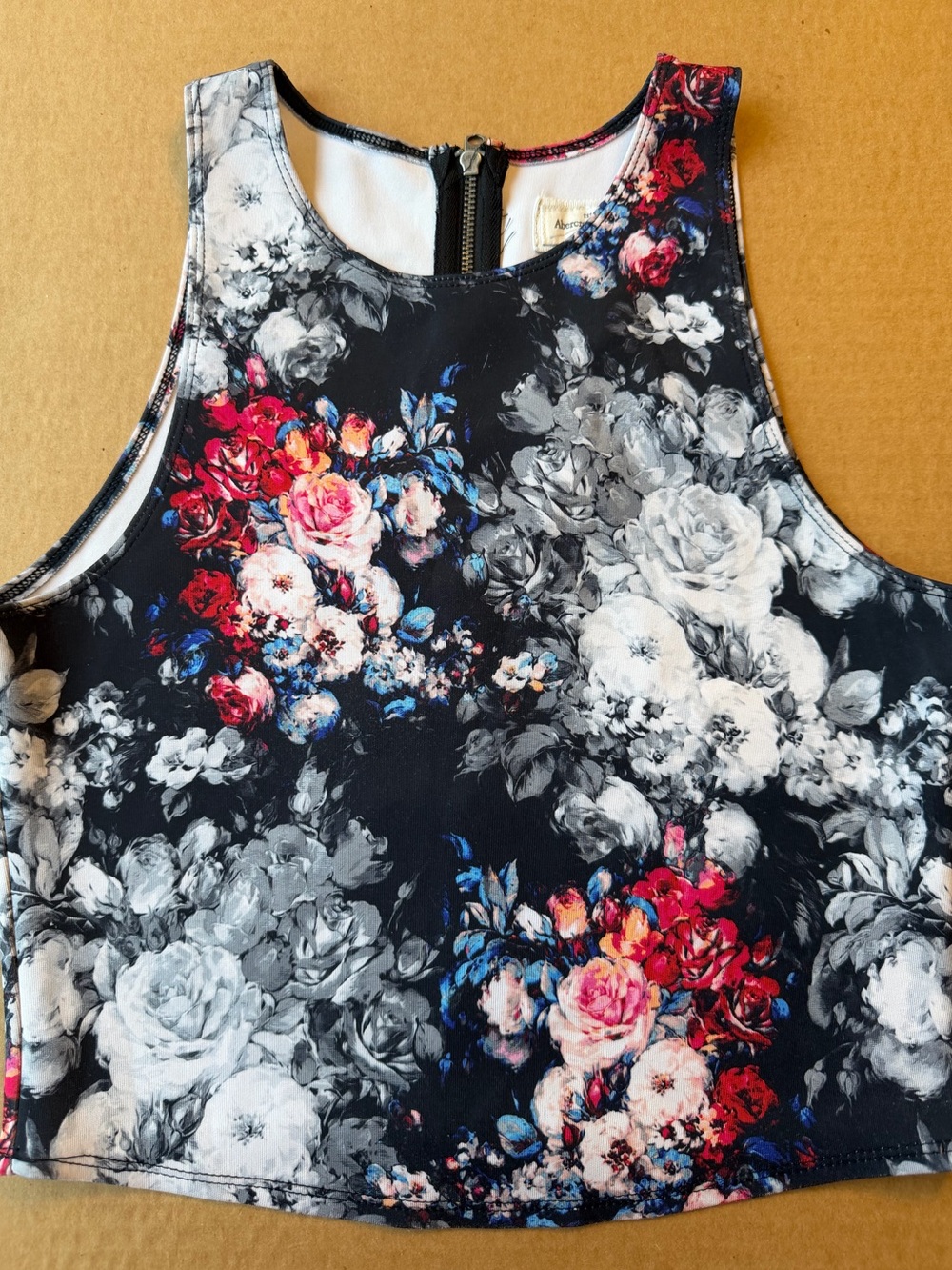 Abercrombie & Fitch Black Floral Crop Tank